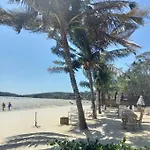 Habitacion Con Bano Y Cocina Compartidos- Porto Da Barra