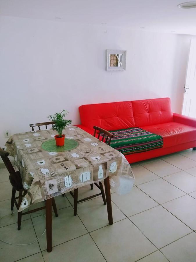 Habitacion Con Bano Y Cocina Compartidos- Porto Da Barra Habitación en casa particular *